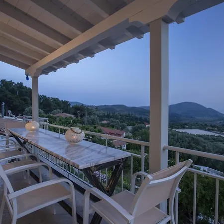 Panoutsis - Lefkada * Sívros